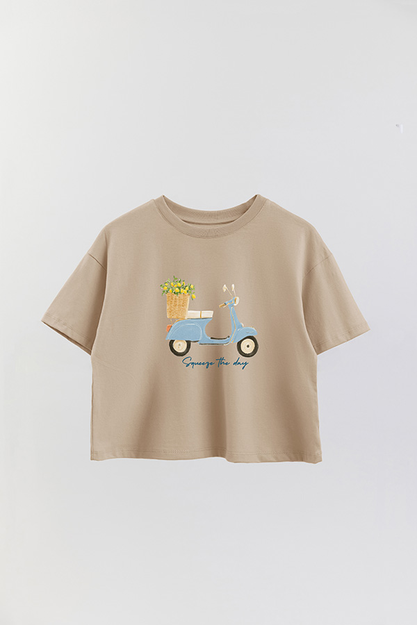 REMERA CROP ESTAMPADA COASTAL MOTORBIKE SQUEEZE THE DAY