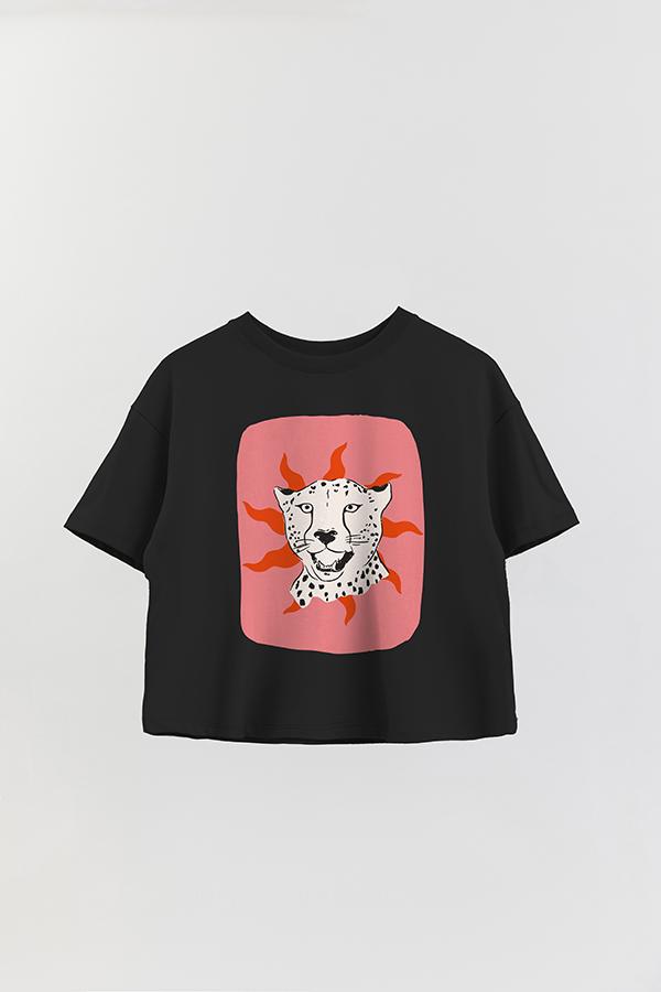 REMERA CROP ESTAMPADA MODERN 2
