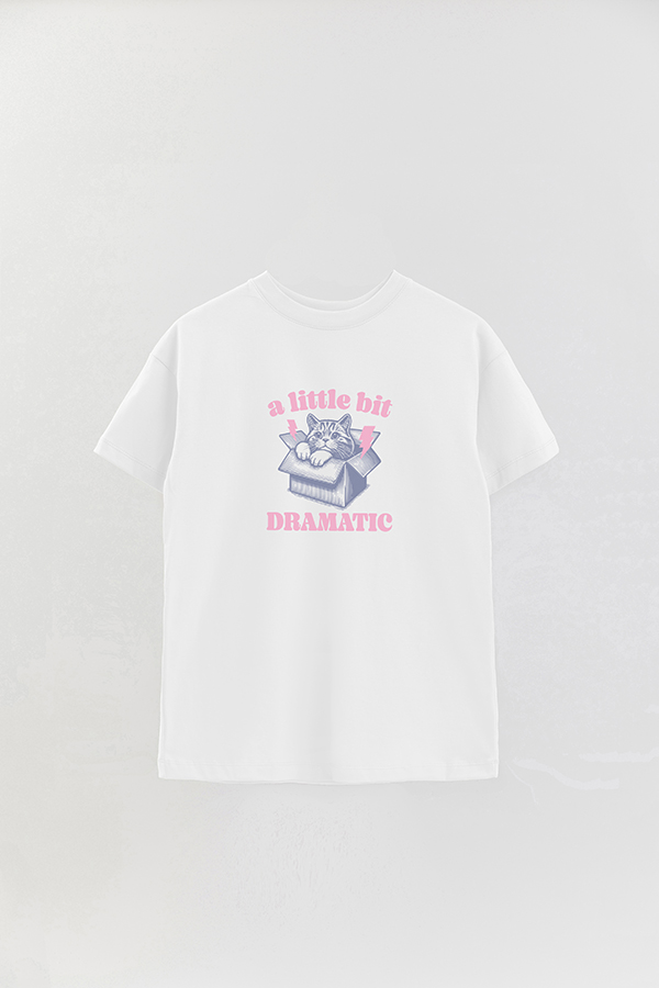 REMERA OVER ESTAMPADA CAT DRAMA