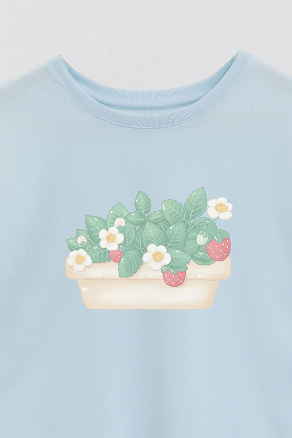 REMERA GIRL OVER HARVEST CAT STRAWBERRY FLOWER