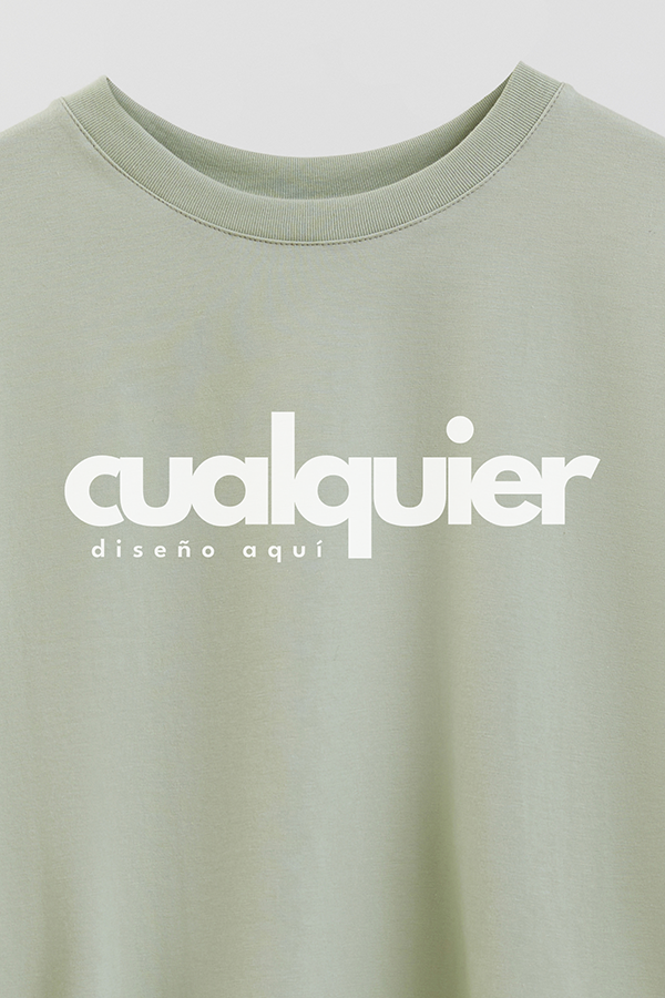 REMERA CROP CON LOGO