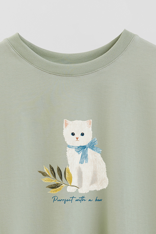 REMERA CROP ESTAMPADA COASTAL PURRFECT
