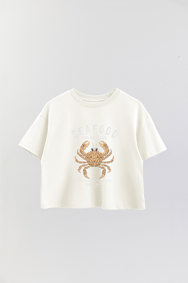 REMERA CROP ESTAMPADA SF SEAFOOD LOVER CLUB 1