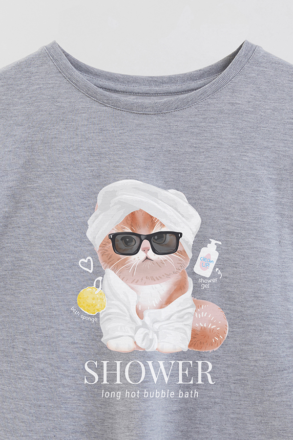 REMERA GIRL OVER KITTY DREAMS SHOWER