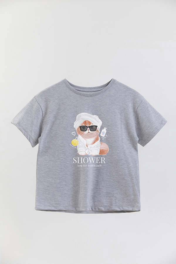 REMERA GIRL OVER KITTY DREAMS SHOWER