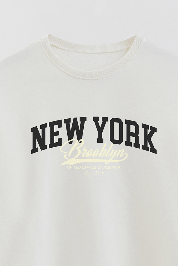 BUZO CREWNECK RUSTICO VARSITY GIRL BROOKLYN