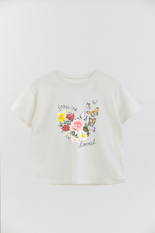 REMERA GIRL OVER YOU ARE LOVED