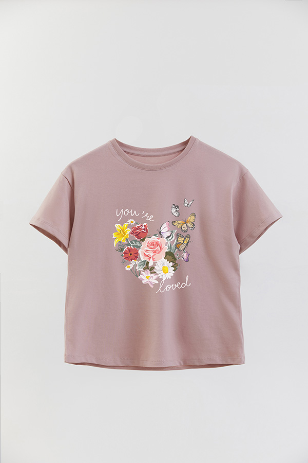 REMERA GIRL OVER YOU ARE LOVED