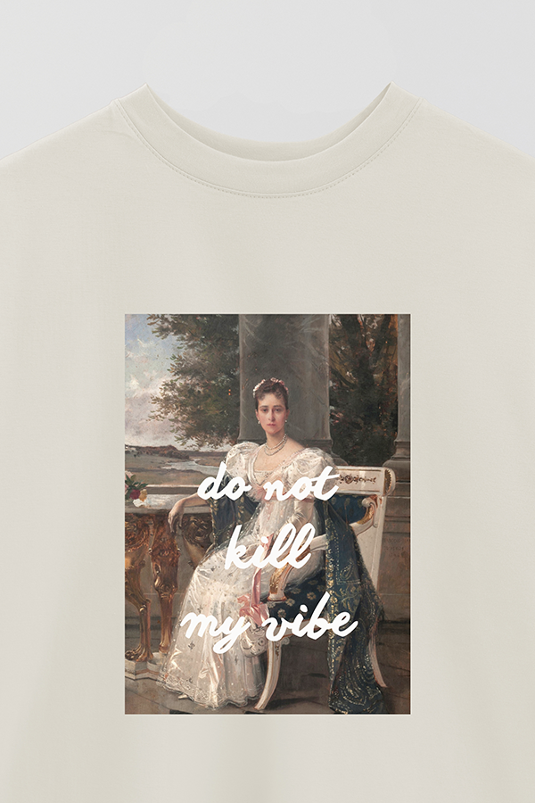 REMERA OVER ESTAMPADA ART COLLECTION 17 DO NOT KILL MY VIBE