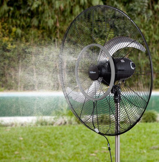VENTILADOR DE PIE 32`` VPI32CB COOLBREEZE BRISA DE AGUA OPCIONAL PARRILLA METALICA NEGRA ASPAS METAL ASCILANTE + RECLINABLE  S/N